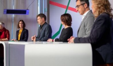 Almanya’da Yeşiller Partisi, koalisyon protokolünü onayladı