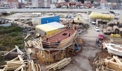 Bartın’da 50 yıl aradan sonra çektirme tekne yapımına başlandı