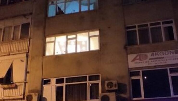 Beşiktaş’ta kötü kokular gelen evden ceset çıktı