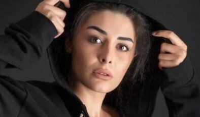 Büşra Cebe’den Siyaha Bulaşan Kadınlar