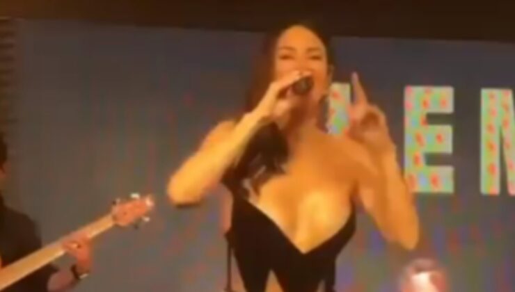 Defne Samyeli’nin derin göğüs dekolteli elbisesi olay oldu