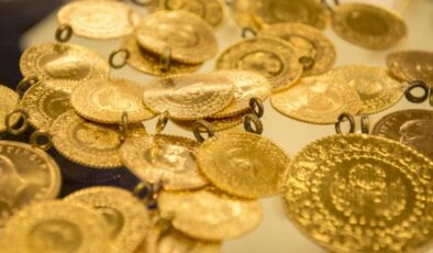 Düşüş hız kesmiyor! Güncel altın fiyatları 25 Aralık 2021: Gram, çeyrek, yarım, tam altın…