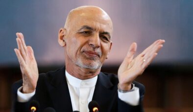 Eski Afganistan Cumhurbaşkanı Eşref Gani: Kabil’i yıkımını önlemek için terk ettim