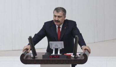 Fahrettin Koca Meclis’te açıklamalarda bulundu