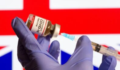 İngiltere’de aşı timleri, kapı kapı dolaşacak