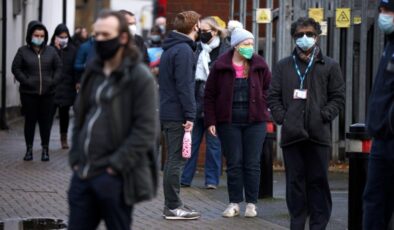 İngiltere’de günlük vaka sayısında rekor