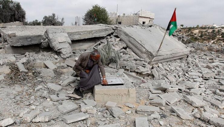 İsrail’in, Batı Şeria’da Filistinlilere ait tesisleri yıktığı belirtildi