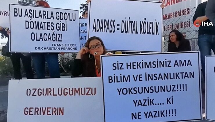 KKTC’de, Sağlık Bakanlığı önünde aşı karşı eylem yapıldı