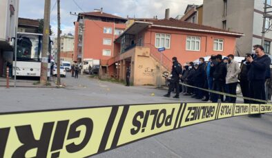 Kocaeli’de sokak ortasında silahlı çatışma: 3 yaralı