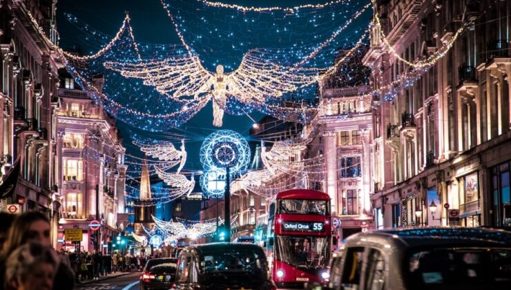 Londra’da Noel hazırlıkları tamamlandı