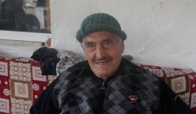 Muğla’daki Fedai amca yanan ormanlar için şiir yazdı