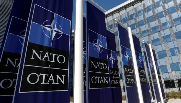 NATO’nun 2022 askeri bütçesi azaltıldı
