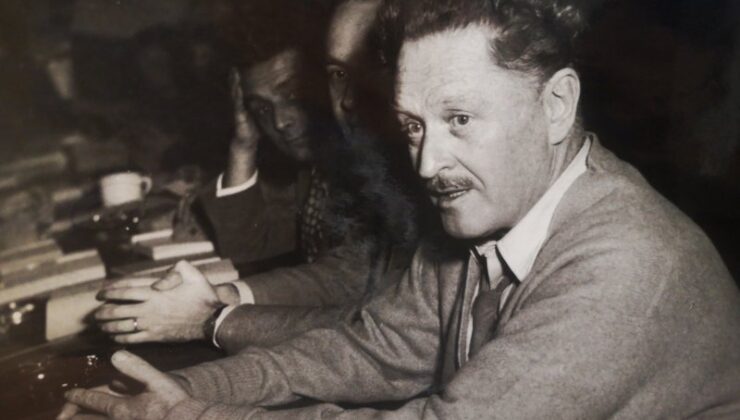 Nazım Hikmet’in bilinmeyen fotoğrafları