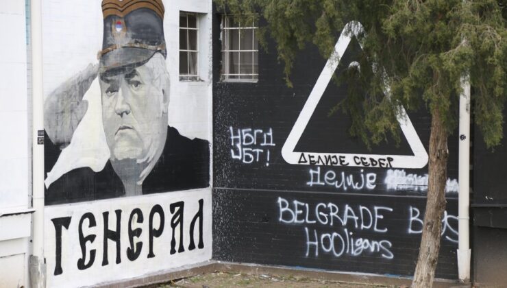 Sırbistan’da Bosna Kasabı Mladic’in duvar resimlerine tepkiler büyüyor