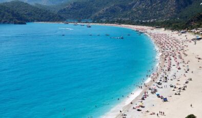 Turizmcilerden yerli tatilcilere erken rezervasyon uyarısı