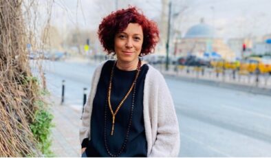 Yazarlar portresinde bu hafta: Aslı Tohumcu