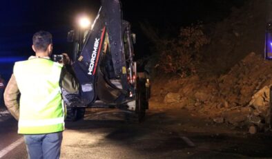 Zonguldak-Ankara yolunda heyelan meydana geldi