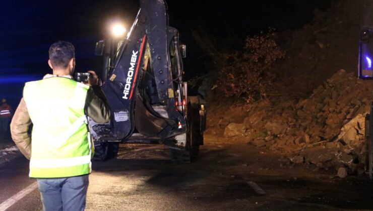 Zonguldak-Ankara yolunda heyelan meydana geldi