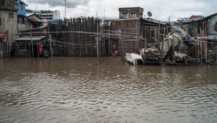 Afrika’da Ana fırtınası 75 can aldı