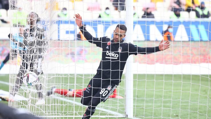 Alex Teixeira: 2-0, 3-0 yapabilirdik ama olmadı