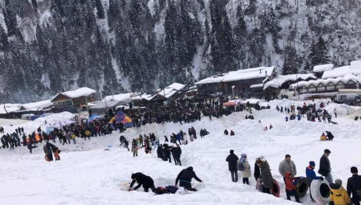 Ayder Kar Festivali’nin ilk günü renkli görüntülere sahne oldu