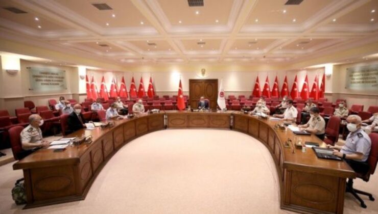 Çekya, Ukrayna’ya ‘hediye olarak 4 binden fazla top mermisi yollayacak