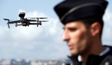 Fransa’da güvenlik güçlerinin drone kullanımı onaylandı