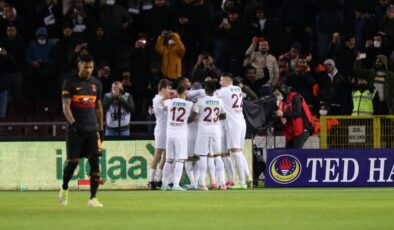 Hatayspor, Galatasaray’ı 4 golle mağlup etti