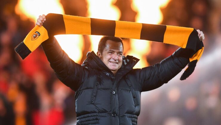 Hull City taraftarı Acun Ilıcalı’ya ‘Türk Simon Cowell’ diyor