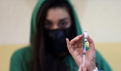 İran yurt dışından koronavirüs aşısı alımını durdurdu