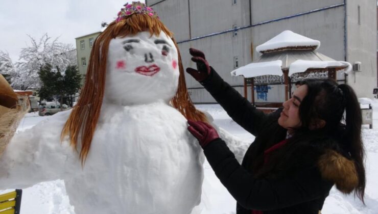 Isparta’da esnafın yaptığı kardan gelin yoğun ilgi gördü