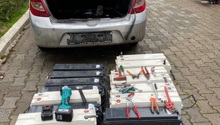 İzmir’de 100 bin lira değerinde akü çalan şüpheliler tutuklandı