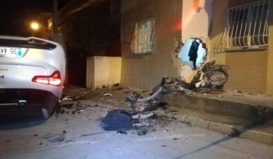 İzmir’de iş yeri sahibi kovaladığı motosiklet hırsızına otomobille çarptı