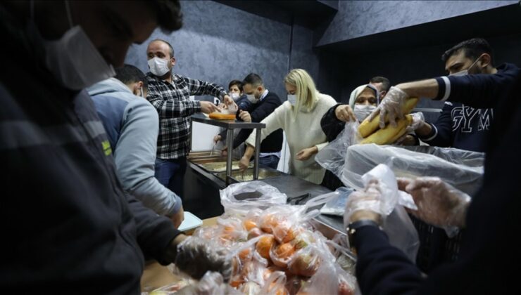 İzmir’de kurdukları aşeviyle 300 kişiyi doyuran iki esnaf, barınma evi açacak