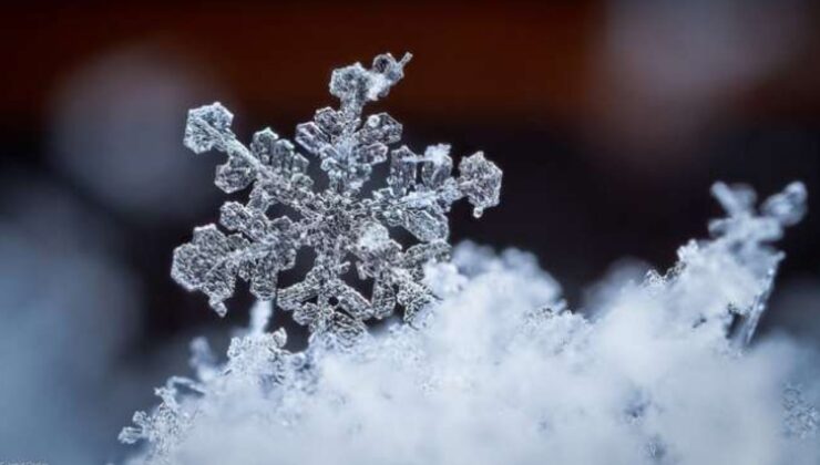 Kar sessizliğinin sebebi: Sırrı kar tanelerinde…