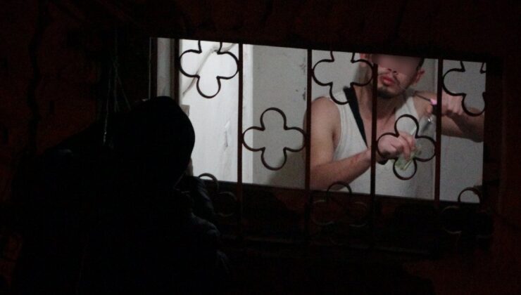 Kayseri’de evi yakmaya çalışan şahıs, bıçakla eşini rehin aldı