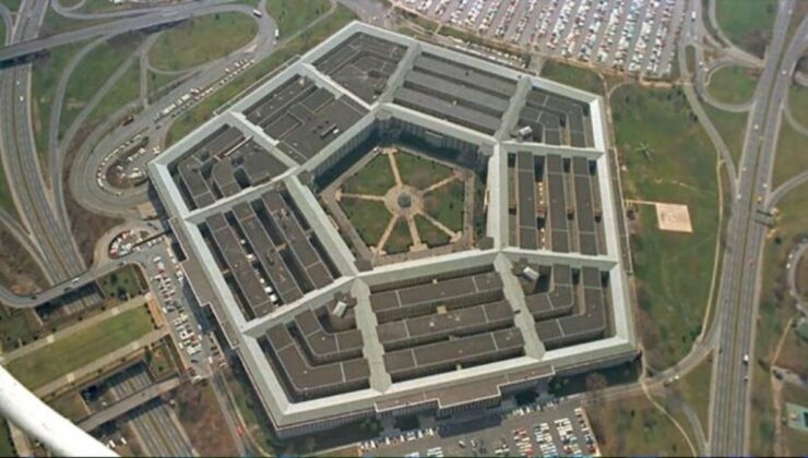 Pentagon: Rusya son 24 saate Ukrayna sınırındaki askeri yığınaklarını arttırdı
