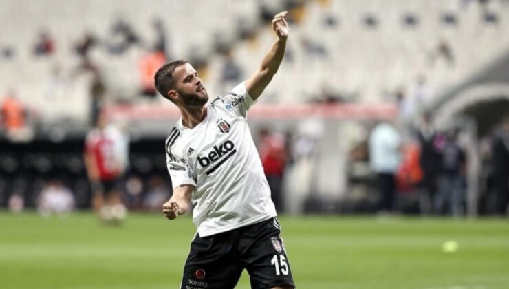 Pjanic, Beşiktaş’ta kalmak istiyor