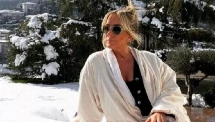 Saba Tümer’den bornozlu kar pozu