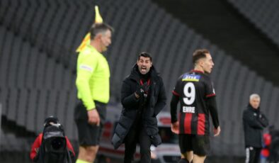 Volkan Demirel kırmızı kart gördü