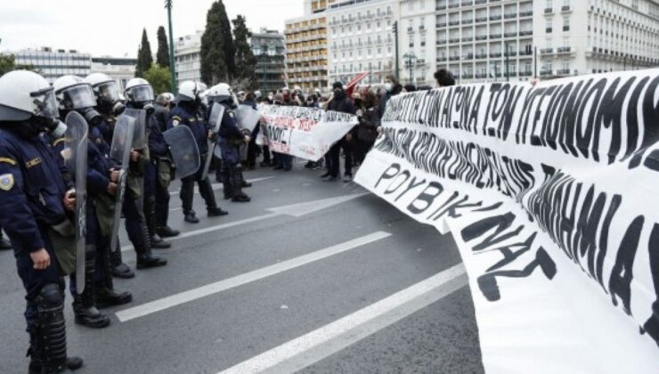Yunanistan’da halk sağlık sistemini protesto etti