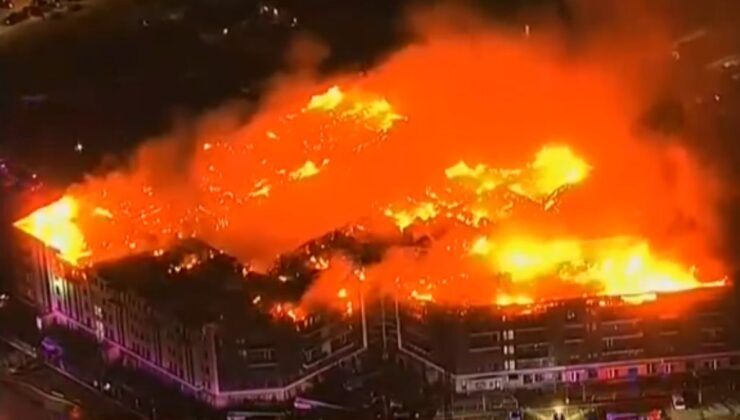 ABD’de inşaat halindeki binada yangın çıktı