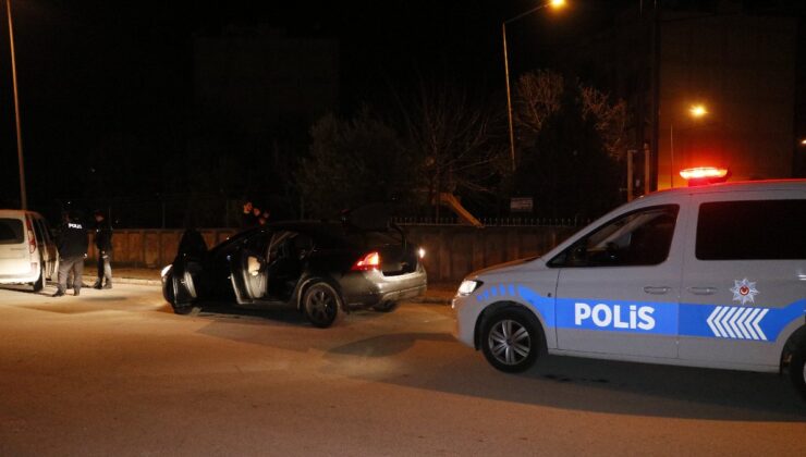 Adana’da polisin dur ihtarına uymayıp kaçan sürücü alkollü çıktı