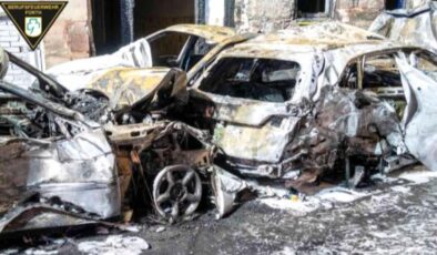 Almanya’da Türk tır şoförü kırmızıda geçti, 31 araç birbirine girdi