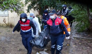 Antalya’da metruk binada çürümüş ceset bulundu