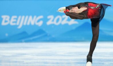 Artistik buz pateninde Kamila Valieva tarihe geçti