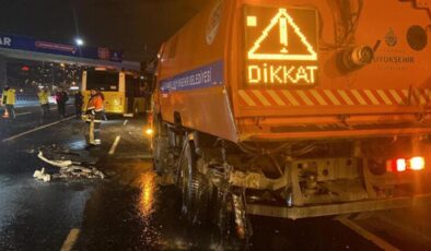 Beyoğlu’nda otomobil temizlik aracına, otobüs otomobile çarptı
