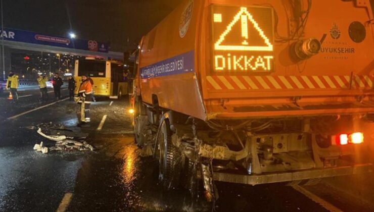 Beyoğlu’nda otomobil temizlik aracına, otobüs otomobile çarptı
