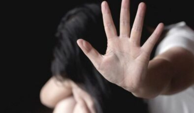 İzmir’de öz kızını istismar eden sanığa 40 yıl 6 ay hapis cezası verildi