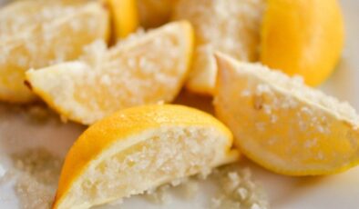 Limonu kesip tuzlamanın inanılmaz etkileri
